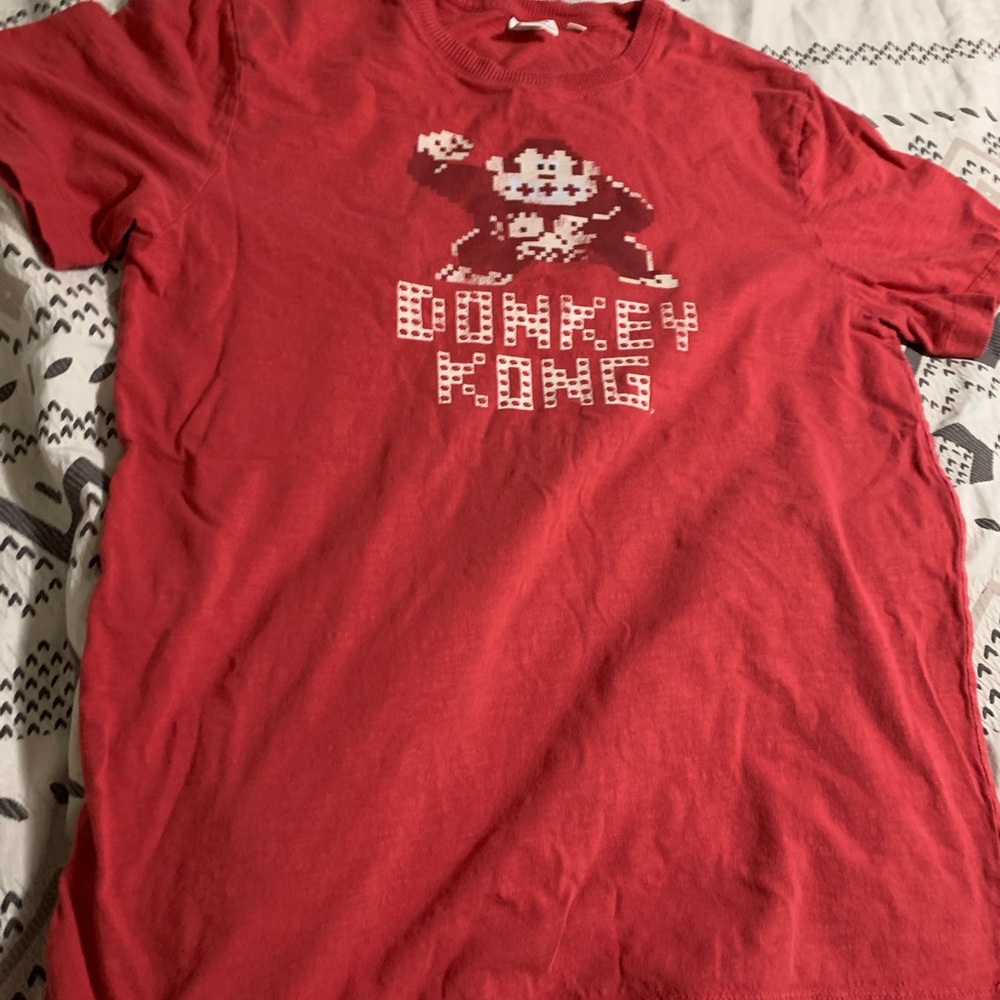 Red Donkey Kong Graphic T-Shirt medium by junk food